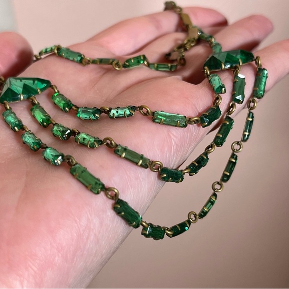 Antique Czechoslovakian green glass brass 1920’s  art deco choker necklace￼ - Picture 7 of 17